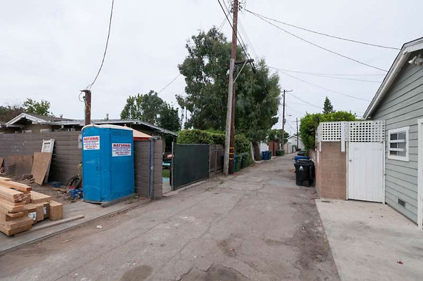 10664 alley 1