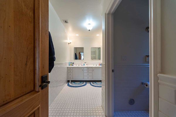 13727 bath 5