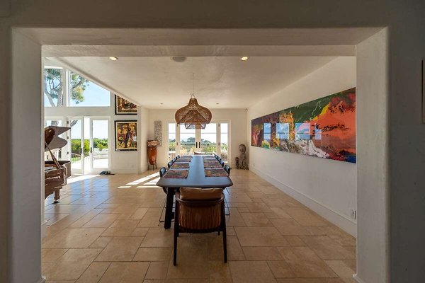 13727 dining 4