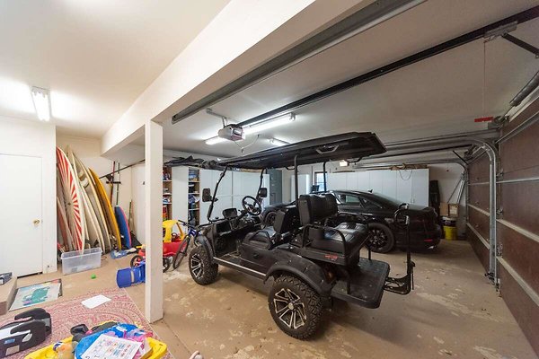 13727 garage 3