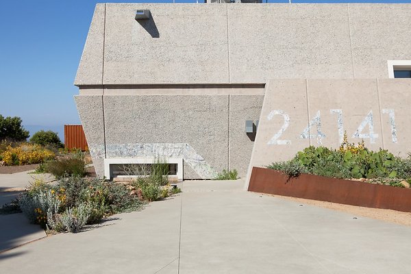 exteriors (8)