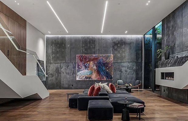 This-16500000-Stunning-Home-in-The-Highly-Coveted-Hills-of-Bel-Air-has-An-Automotive-Inspired-Intelligible-Shell-13