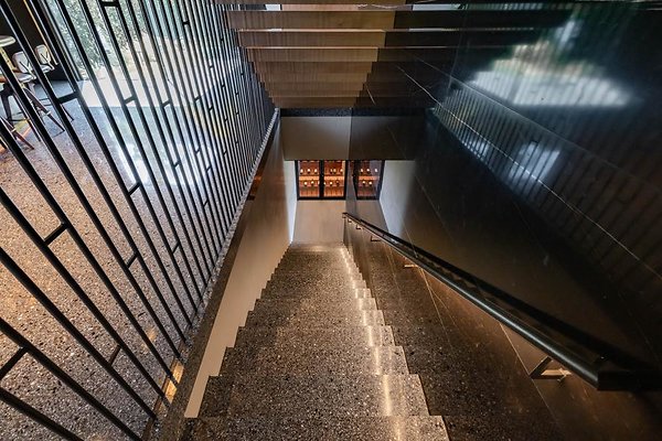 6c563Architectural 011