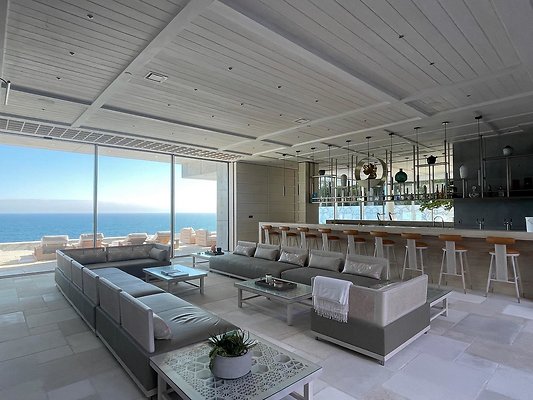 lounge 3