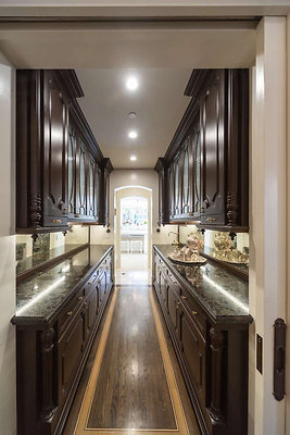 13568 pantry 1