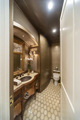 13568 bath 9