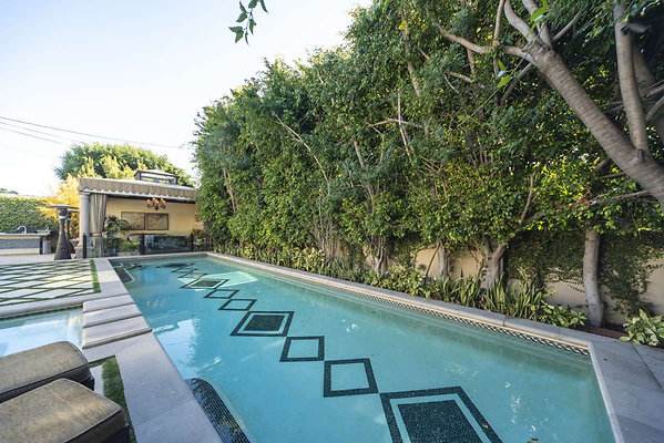 13568 pool 2