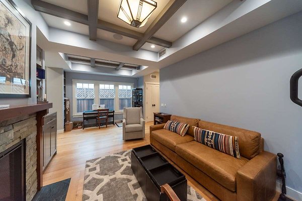 13964 living 4