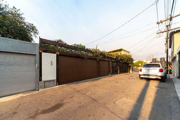 13964 street 2