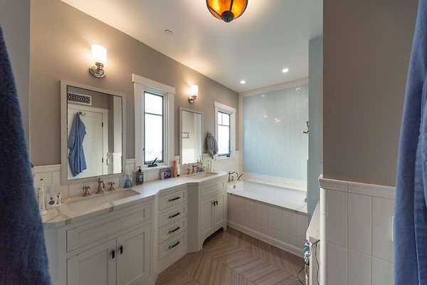 13964 bath 5