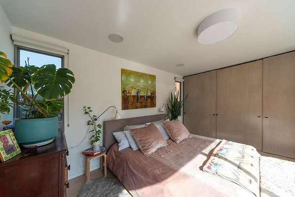 12596 bed 4