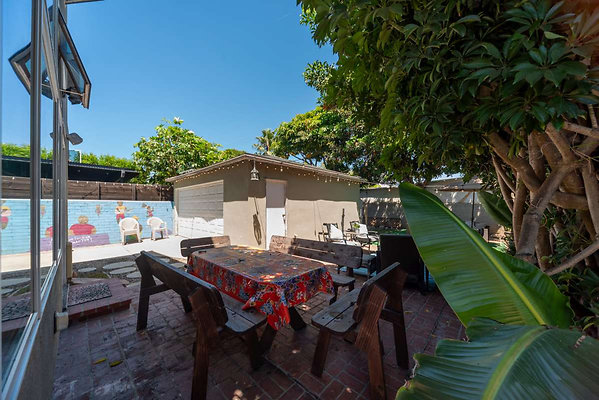 13431 patio 3