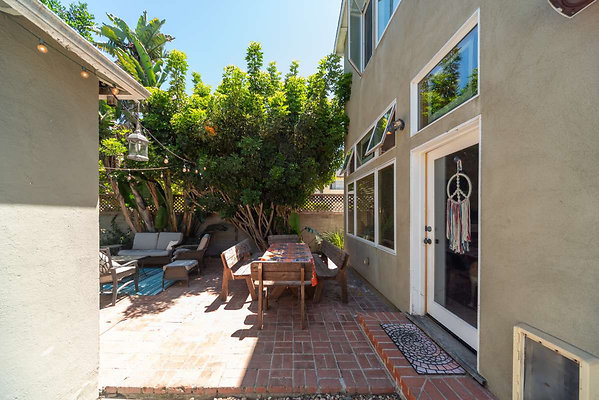 13431 patio 1