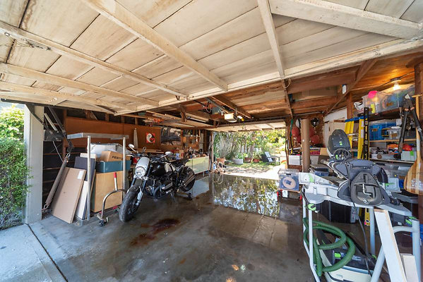 12748 garage 2
