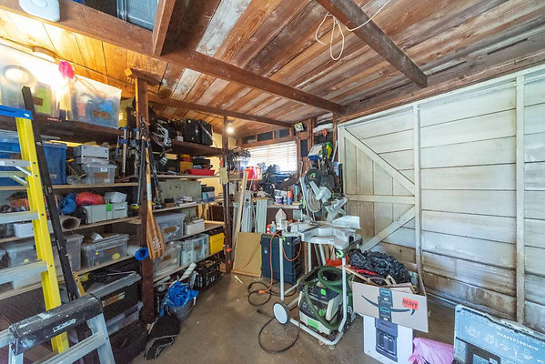 12748 garage 3