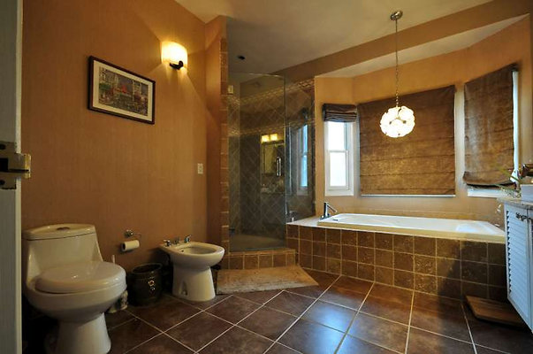 9308 bath 2