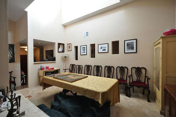 9308 dining 4