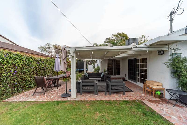 12566 patio 4