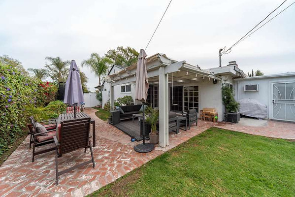 12566 patio 3