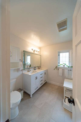 12566 bath 3