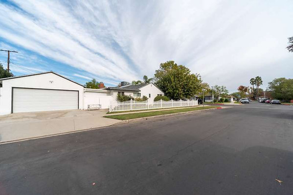 12566 garage 8