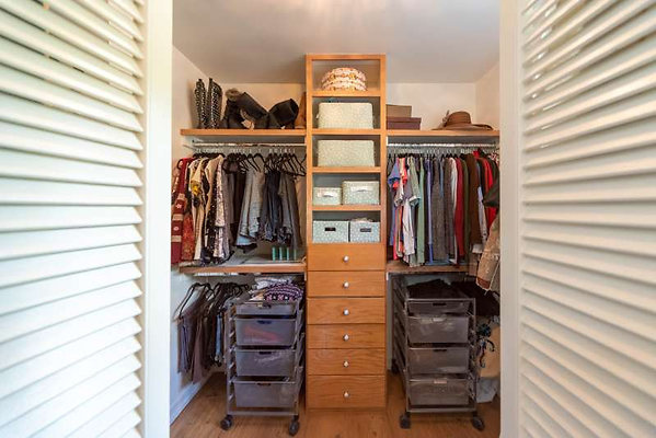 12500 closet 1