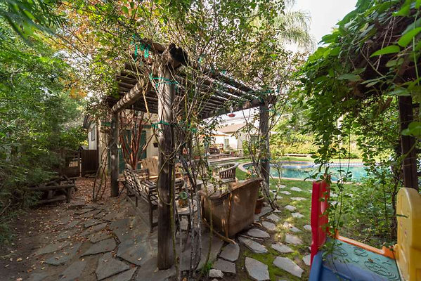 12500 garden 3