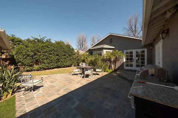 11995 patio 2