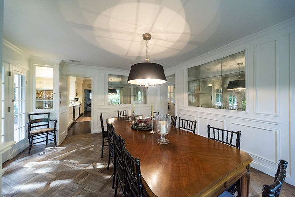 13557 dining 4
