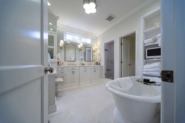 13557 bath 1