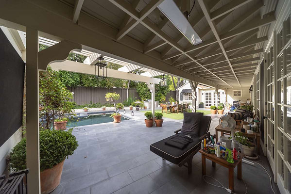 13557 patio 1