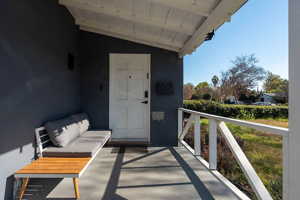 13089 porch 2