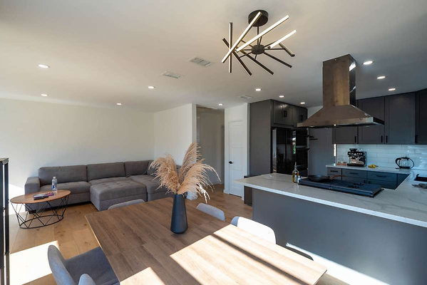 13089 living 2