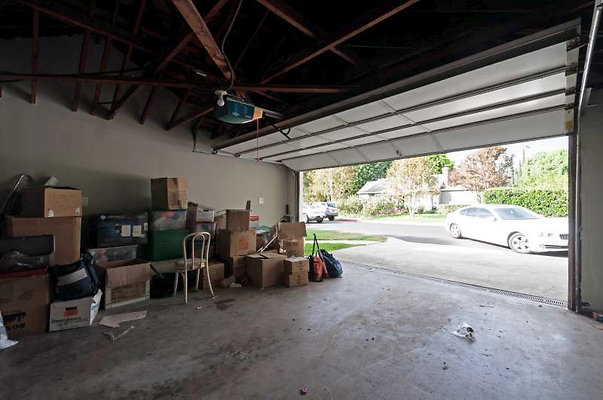10758 garage 1