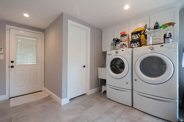10758 laundry 3