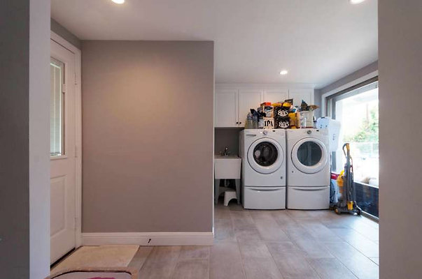 10758 laundry 1