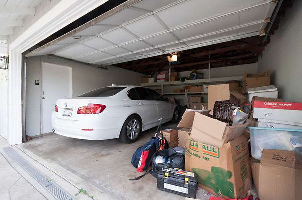 10758 garage 2