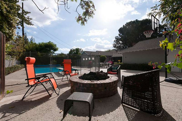 10758 patio 7