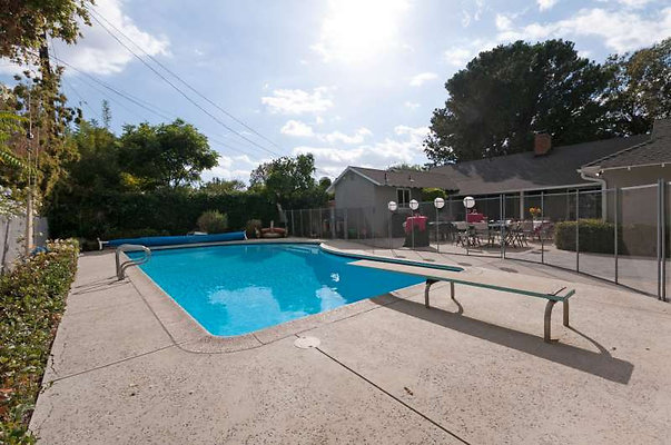 10758 pool 5