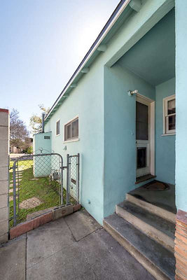 10913 side 1