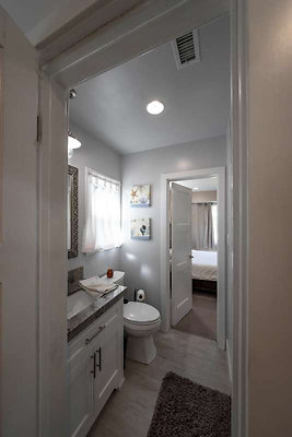 11410 bath 3