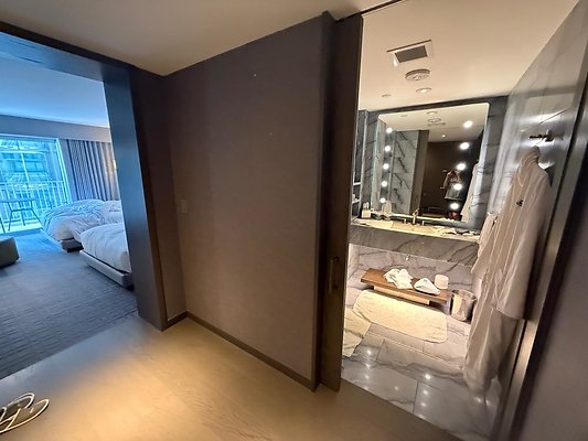 th IMG 2287