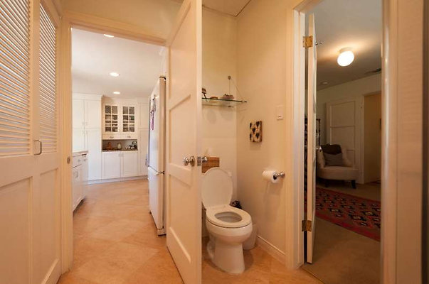 10492 bath 2