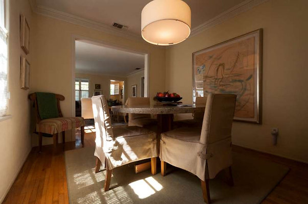 10492 dining 3