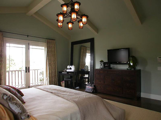 8208 bed 4