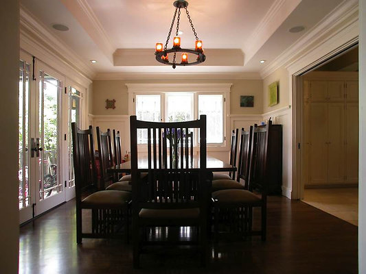 8208 dining 1