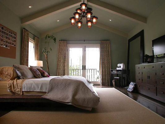 8208 bed 2