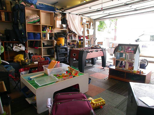 8208 garage 1