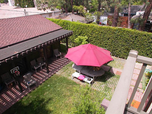 8208 balcony 1