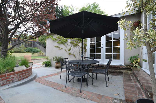 8793 patio 1